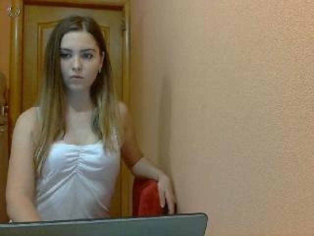 9001-ulliya22-female-blonde-pussy-shaved-pussy-webcam-model-webcam