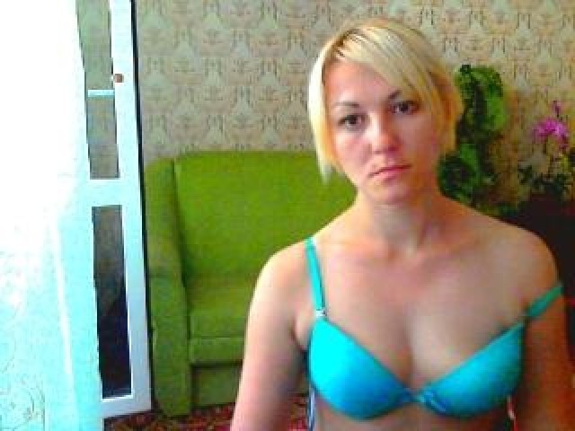15955-alesi4ka-pussy-webcam-model-caucasian-blonde-female-tits-webcam