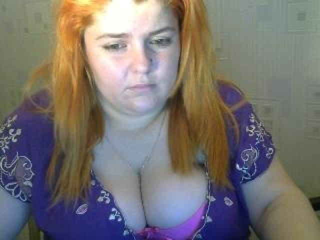 23112-intelegentka-brunette-female-webcam-model-large-tits-brown-eyes-pussy