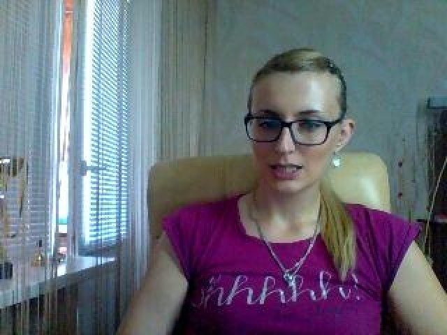 23730-malta-webcam-model-caucasian-small-tits-blue-eyes-shaved-pussy