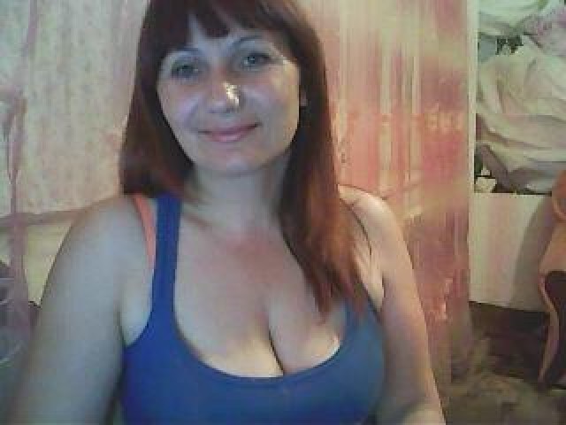 25647-milashka76-pussy-shaved-pussy-medium-tits-mature-webcam-model-brunette