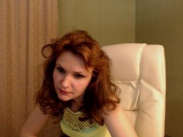 31450-paulinne-webcam-model-shaved-pussy-webcam-female-brunette-tits