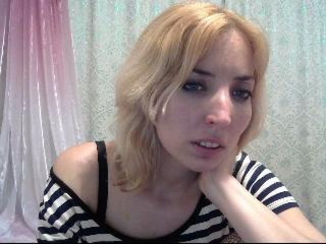 33418-mariska-kiska-webcam-female-straight-trimmed-pussy-middle-eastern