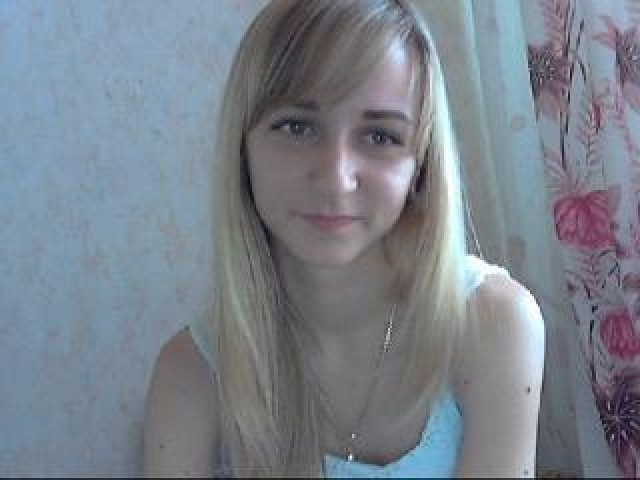 35430-niceviola1-medium-tits-teen-blue-eyes-pussy-female-blonde-webcam