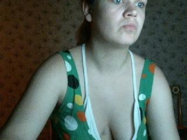 35984-lanno4ka-pussy-straight-tits-webcam-model-blue-eyes-female-webcam