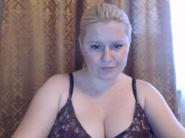 39702-natusik-babe-caucasian-blonde-medium-tits-webcam-female-straight