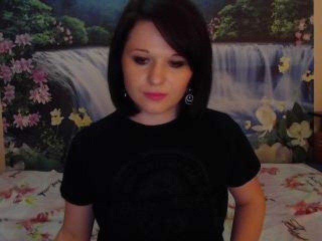 41450-sweetladywow-caucasian-webcam-green-eyes-brunette-pussy-webcam-model