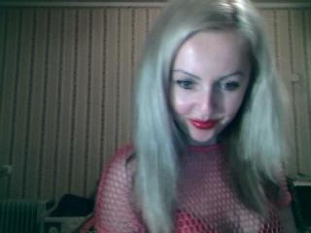 41576-lulublonde-female-blue-eyes-webcam-model-medium-tits-tits-babe-webcam