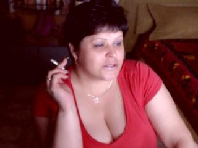 42004-smallbeaver-webcam-model-brown-eyes-caucasian-tits-webcam-large-tits