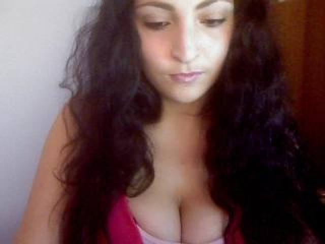 44458-darynax-webcam-model-webcam-tits-pussy-straight-female-brunette