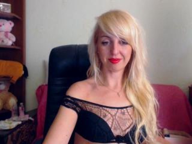 47124-mypretty-babe-pussy-caucasian-female-blonde-webcam-model-webcam