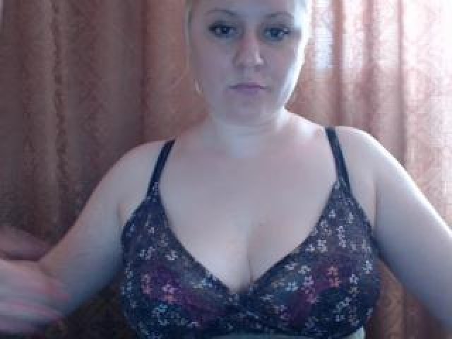 48862-natusik-female-brown-eyes-blonde-medium-tits-pussy-babe-webcam-tits