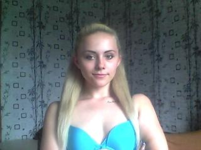 51216-cutedaemon-webcam-webcam-model-blonde-caucasian-female-pussy-teen