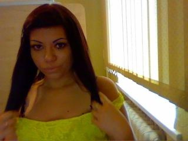 52728-besstkitten-redhead-webcam-model-webcam-tits-caucasian-trimmed-pussy