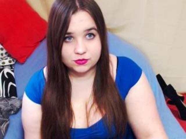 52876-biankasexy-brunette-teen-caucasian-pussy-large-tits-webcam-blue-eyes