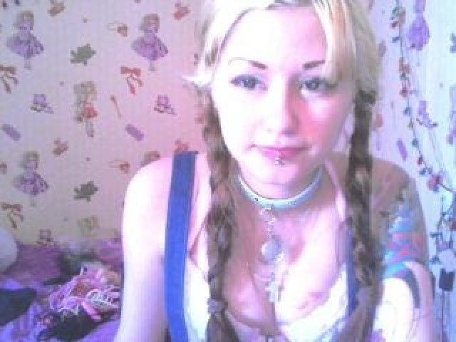 58005-sweetsuccubus-webcam-model-shaved-pussy-webcam-brunette-brown-eyes-tits