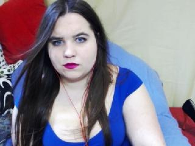 59885-biankasexy-teen-female-straight-large-tits-blue-eyes-webcam